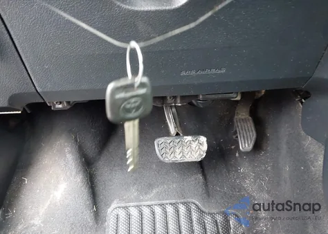 2016 Toyota Yaris L из США, поврежденный, VIN VNKKTUD39GA062729